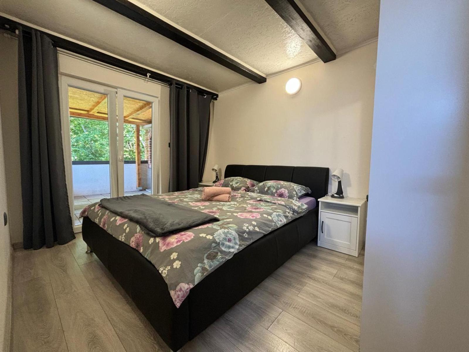 Apartmani Bosnjak Starigrad Paklenica Zewnętrze zdjęcie